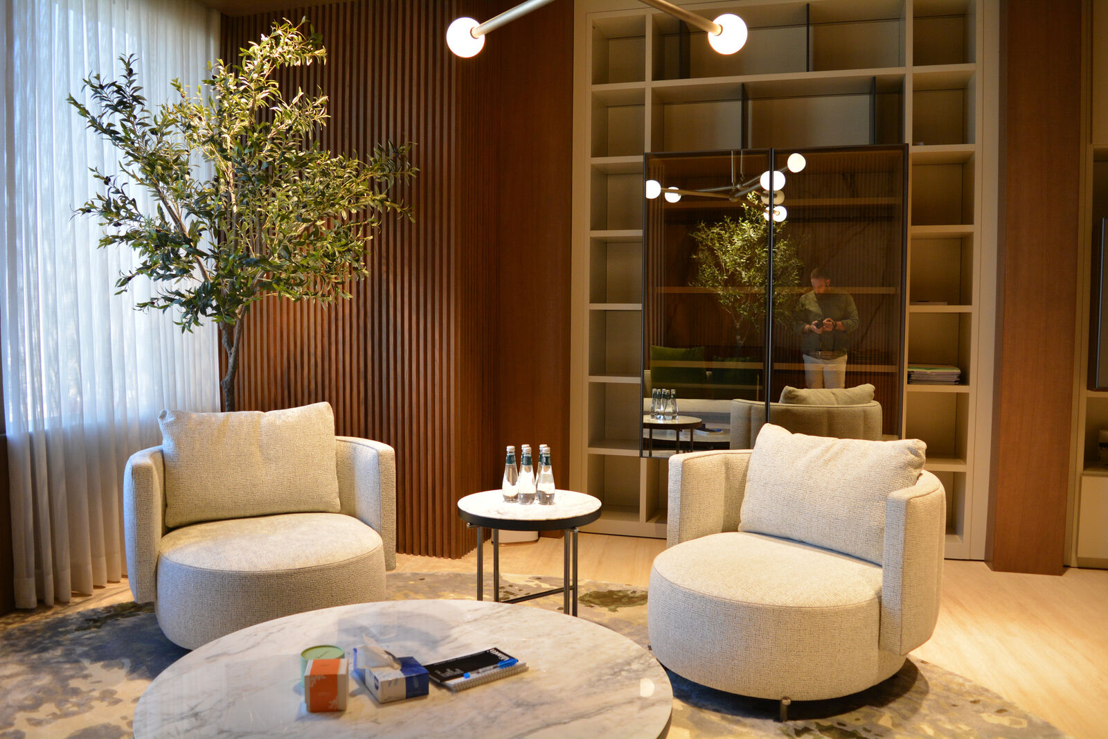 Muqrin Al Rajhi Investment Office lounge seating